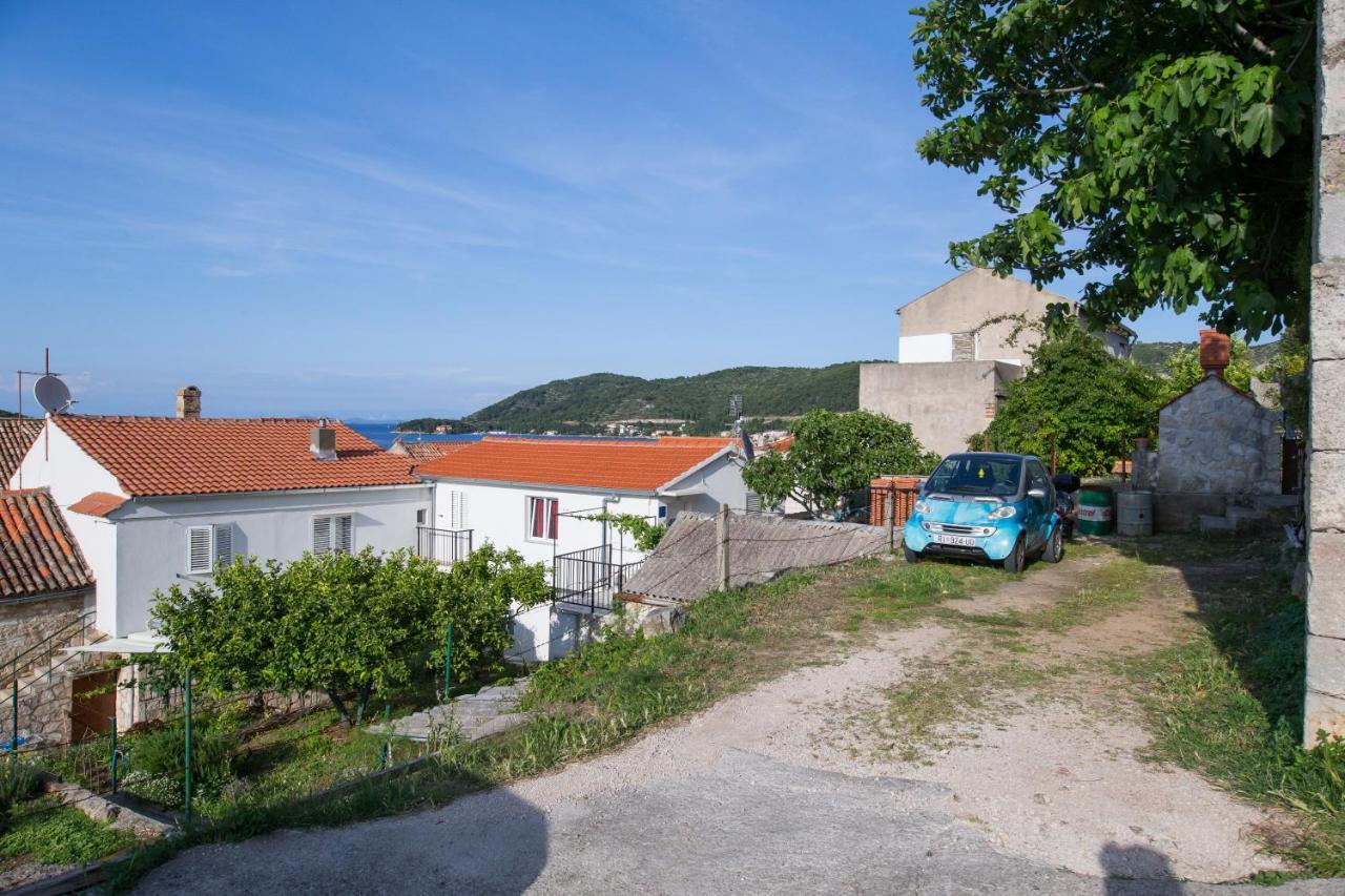 Strma Apartments Vis Eksteriør bilde