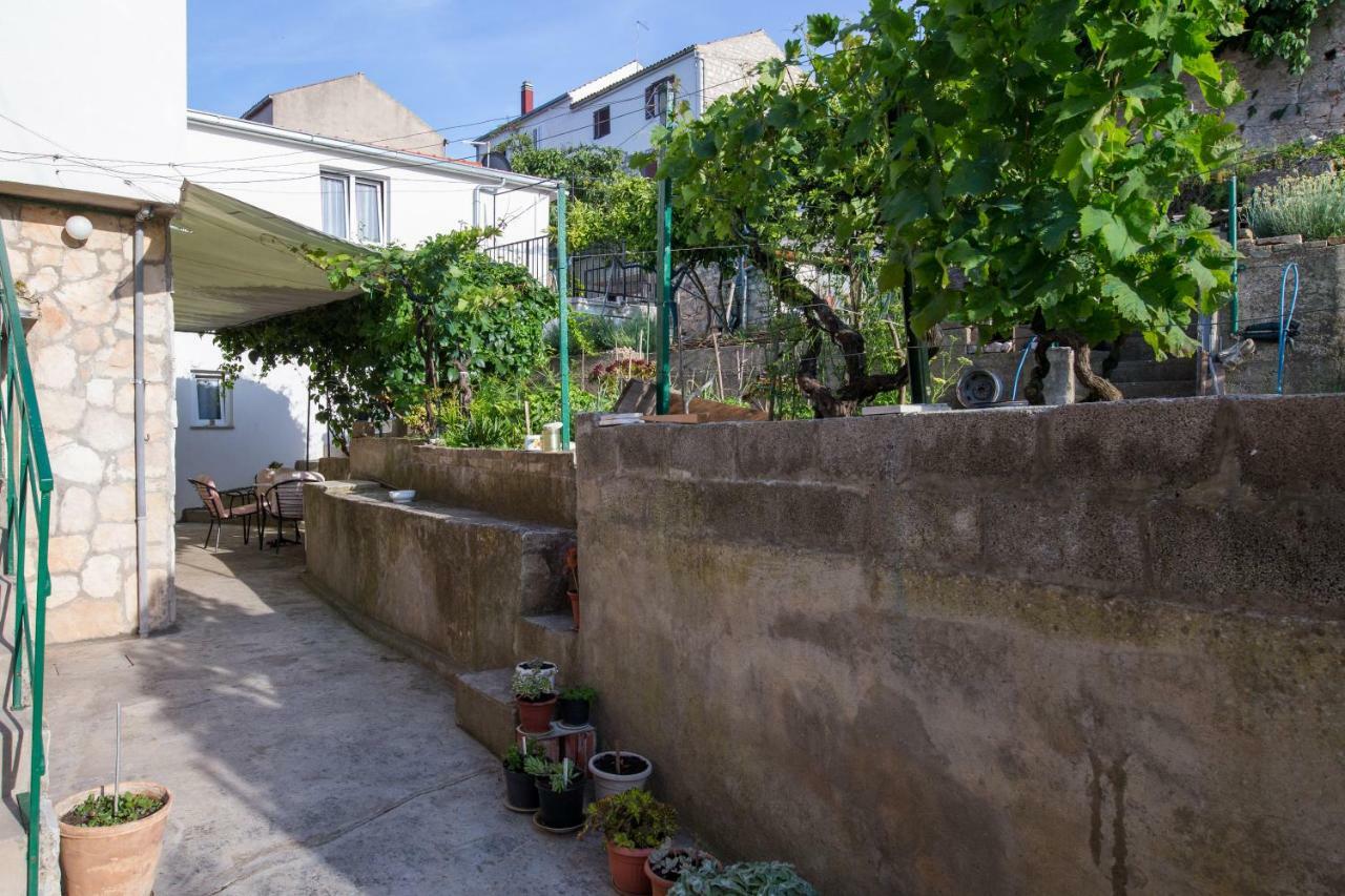 Strma Apartments Vis Eksteriør bilde